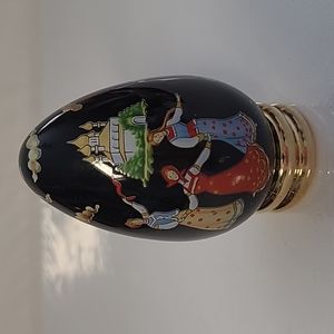 Franklin mint  The collector's tresurey egg Cloisonne 2 3/4" Dresden limoges